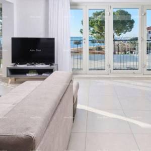 Umag – apartman blizu mora u  kompleksu s bazenom