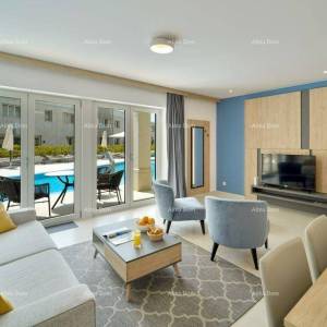 Umag – apartman uz more u  kompleksu s bazenom