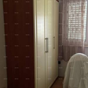 Umag! Kuća s velikom okućnicom i terasom.