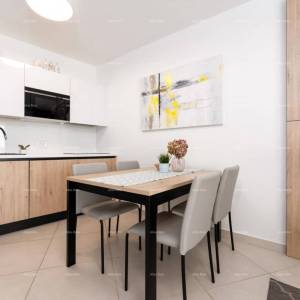 UMAG – PRVI RED DO MORA! LUKSUZAN STAN, 59 m2