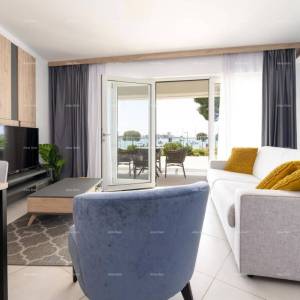 UMAG – PRVI RED DO MORA! LUKSUZAN STAN, 59 m2