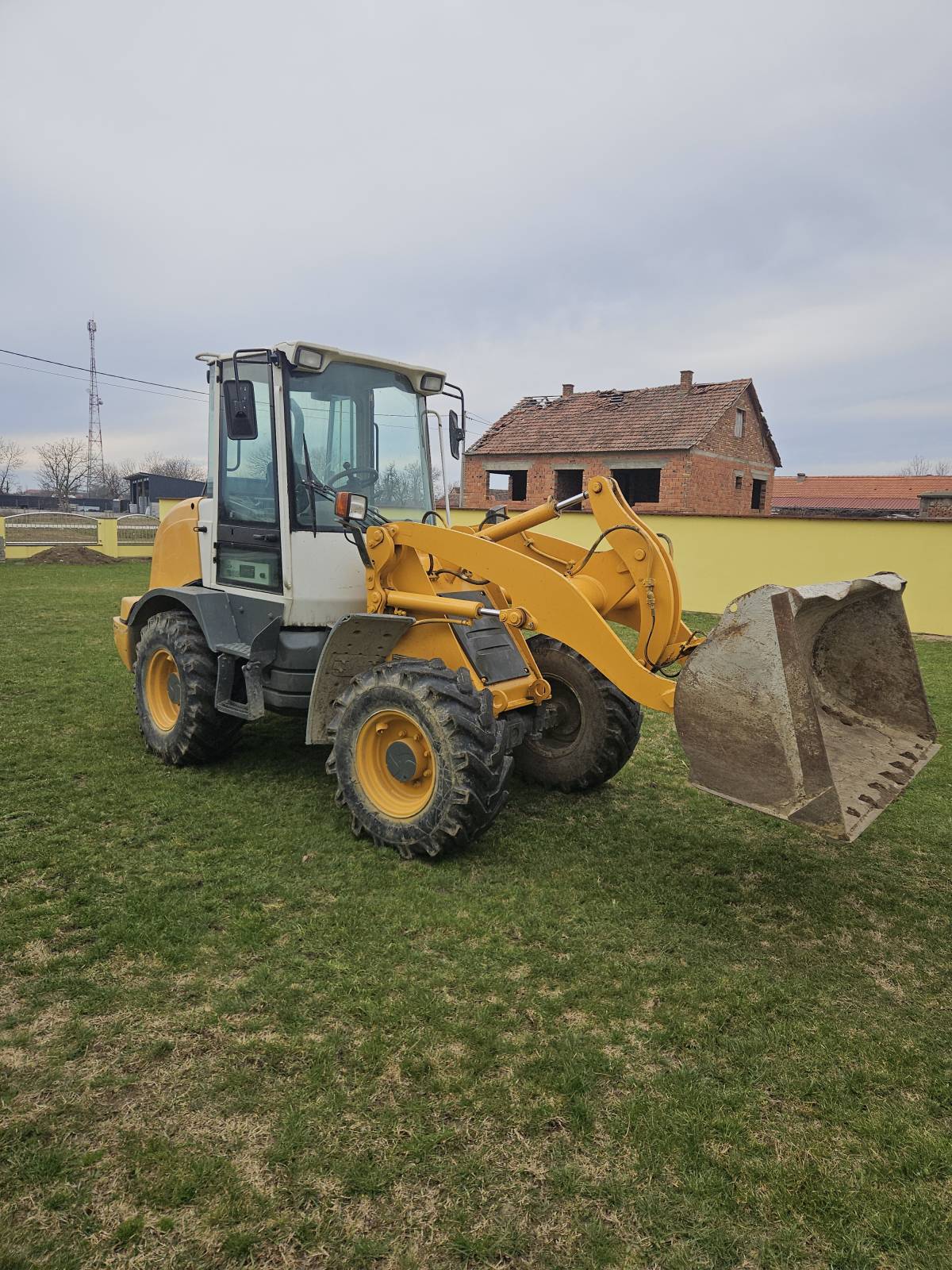 Utovarivač LIEBHERR