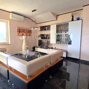 Uvala Soline, apartman prvi red do mora, pogled na more!