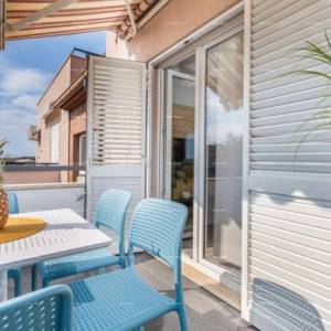 Valbandon, dvoetažni stan u  blizini mora.