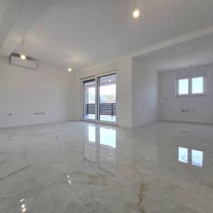 Velika Gorica, 4S, terasa, 2x parking, 125 m2, prilika