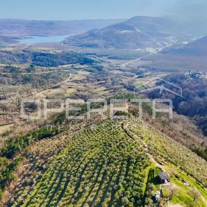 Veliko imanje od 170 000 m2 s predivnim pogledom