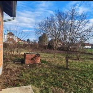 VIKENDICA NA PRODAJU-GRABOVAC (OPĆINA ERDUT), 500 m do DUNAVA