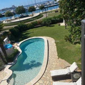 Vila, prvi red uz more, Umag!