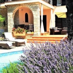 Vila, prvi red uz more, Umag!