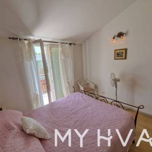 Vila sa bazenom u Vitarnji