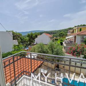 Vila sa bazenom u Vitarnji