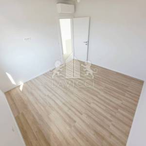 Vir centar – dvosoban apartman, novogradnja blizu mora