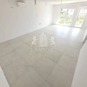 Vir centar – dvosoban apartman, novogradnja blizu mora