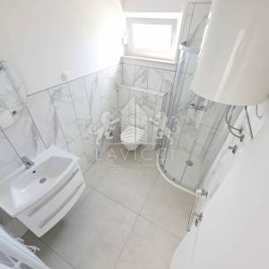 Vir centar – dvosoban apartman, novogradnja blizu mora