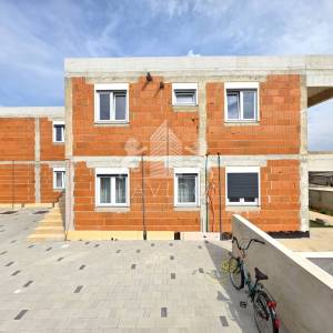 Vir centar – dvosoban apartman, novogradnja blizu mora