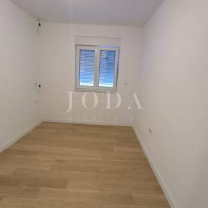 Viškovo stan, 2s+db sa 3 parkinga