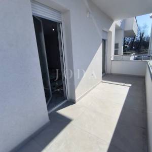 Viškovo stan, 2s+db sa 3 parkinga