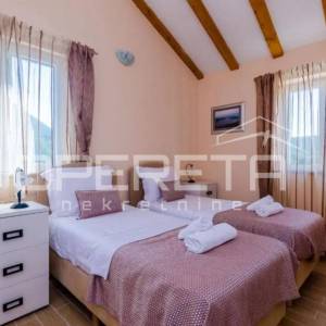 Vitaljina, Konavle – kuća 196 m2 s bazenom na parceli 775 m2