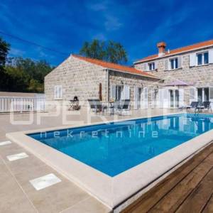 Vitaljina, Konavle – kuća 196 m2 s bazenom na parceli 775 m2