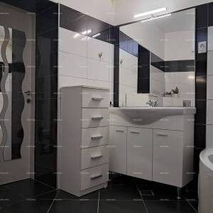 Vodnjan! Prelijepa kuća u nizu u glavnoj ulici grada.