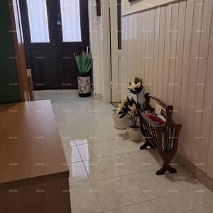 Vodnjan! Prelijepa kuća u nizu u glavnoj ulici grada.