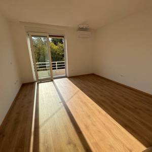 VOJAK, RIJEKA - Potpuno renovirani trosobni stan