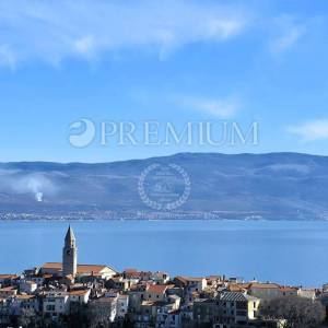 Vrbnik, novogradnja – apartman s jacuzzijem i pogledom!