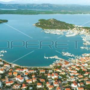 Vrhunska novogradnja u Murteru blizu mora i centra, 109 m2