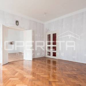 Vrhunska poslovna zgrada u samom centru grada sa noćnim klubom