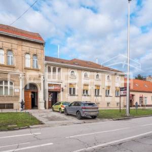 Vrhunska poslovna zgrada u samom centru grada sa noćnim klubom