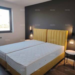 Vrhunski trosoban stan s pogledom na more, namješten