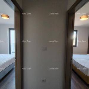 Vrhunski trosoban stan s pogledom na more, namješten