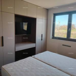 Vrhunski trosoban stan s pogledom na more, namješten