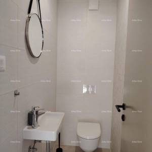 Vrhunski trosoban stan s pogledom na more, namješten