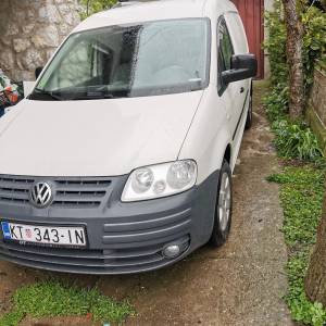 VW Caddy 1.9 TDI KLIMA, TEMPOMAT, – REG. DO 09/ 2027 6200€