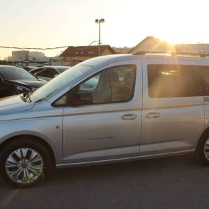 VW Caddy Maxi 2.0 TDi N1 5 sjedala *NAVIGACIJA, KAMERA*
