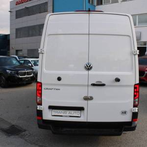 VW Crafter 2.0 TDi L3H3 140ks *KAMERA*