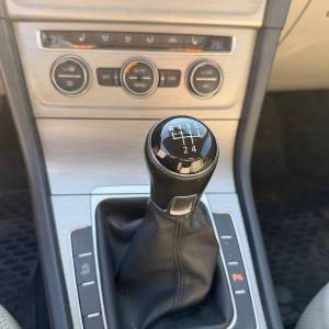 VW Golf 7 1,6 TDI Lounge Xenon,NAV,Grijana sjedala,kuka,park.senzori..