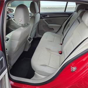 VW Golf 7 1,6 TDI Lounge Xenon,NAV,Grijana sjedala,kuka,park.senzori..