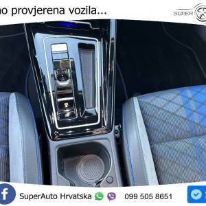 VW Golf 8 2.0 TSI 4M DSG Performance 333 KS, LED+ACC+PANO+GR SJED+KAM+PARK