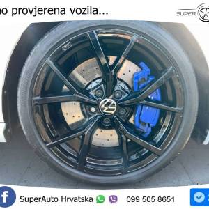 VW Golf 8 2.0 TSI 4M DSG Performance 333 KS, LED+ACC+PANO+GR SJED+KAM+PARK