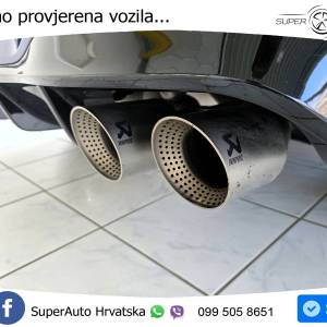 VW Golf 8 R 2.0 TSI 4M DSG Black Style 320 KS, LED+ACC+GR SJED+KAM+PARK