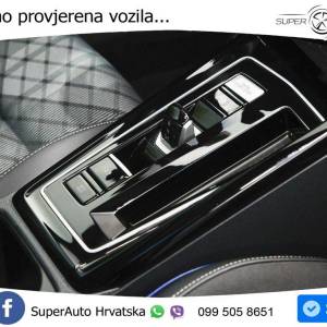 VW Golf 8 Variant 2.0 TDI DSG Black Style 150 KS, LED+ACC+PANO+GR SJED+360+VIRT