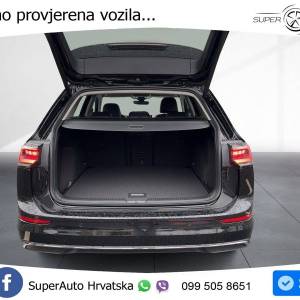 VW Golf 8 Variant 2.0 TDI DSG Style 150 KS, LED+ACC+KAM+GR SJED+VIRT+MASAŽA