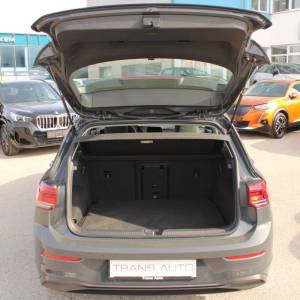 VW Golf VIII 1.0 eTSi DSG