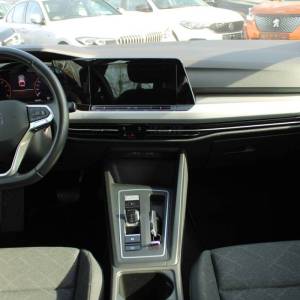 VW Golf VIII 1.0 eTSi DSG