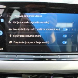 VW Golf VIII 1.0 eTSi DSG