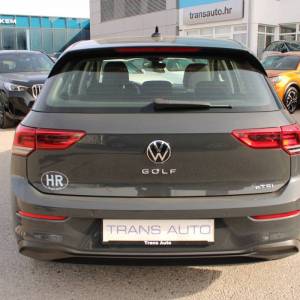 VW Golf VIII 1.0 eTSi DSG