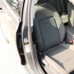 VW Golf VIII 1.0 eTSi DSG