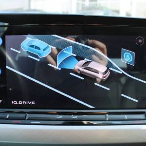 VW Golf VIII 1.0 TSI DSG